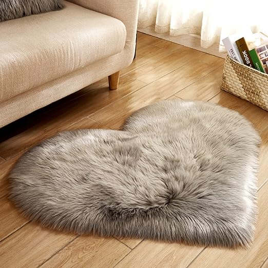 Brand New Shaggy carpet - Heart - Anti slip with Quality specifications   70 x 80cm►2.29 x 2.62ft
